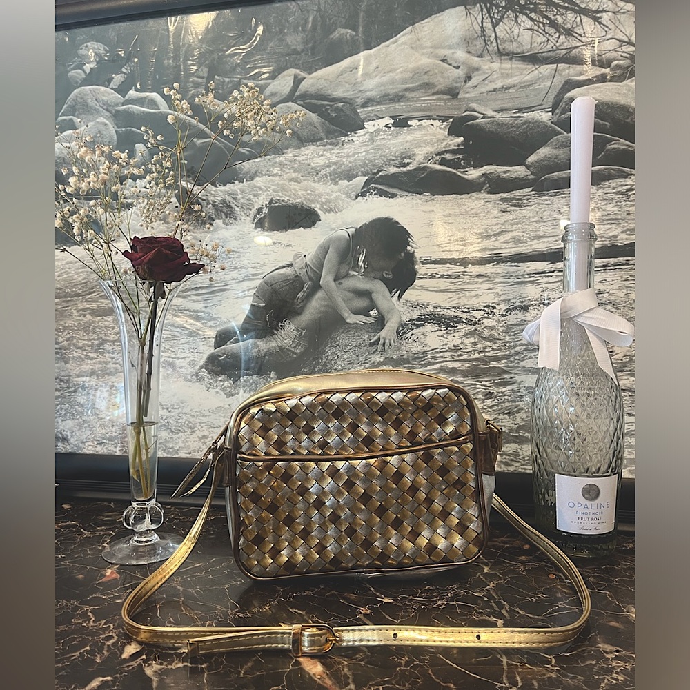 Vintage 80’s-90’s gold & silver bag with long handle